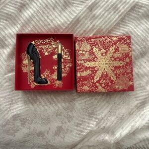 Carolina Herrera Black and Gold Perfume Set